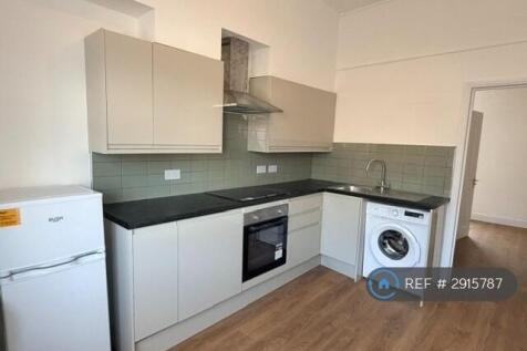 A newly renovated 1 bedroom flat. It is close to a number of amenities, as well as South Ealing and Ealing Broadway Tube Stations, Brentford Rail Station and the Great West Road. The property feat...
