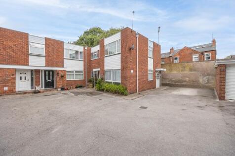 Flat 4 Langford Close-13