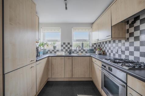 1360462-13-68d6c2...