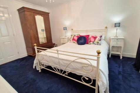 Bungalow - Bedroom 2