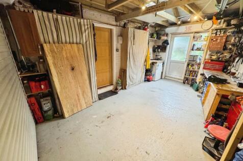 Garage.jpeg