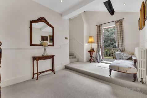 Landing (First Floor)