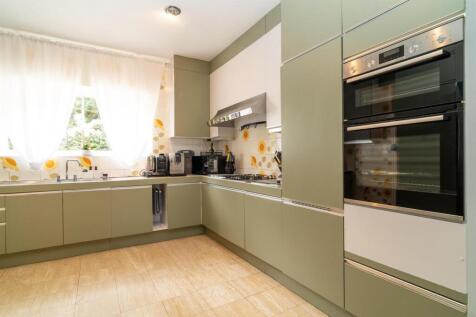 019-77 Allum Lane.jpg