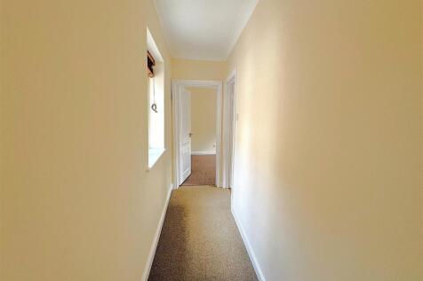 IMG_0759 Hallway 2.jpg