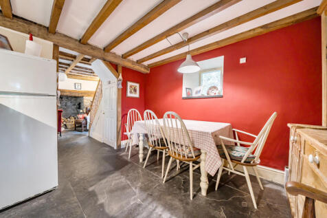 1362744-1-68ee922...