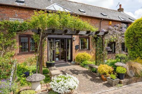 Windwhistle LARGEres Exterior-2.jpg