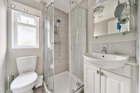 PONT PENTRE PARK ENSUITE