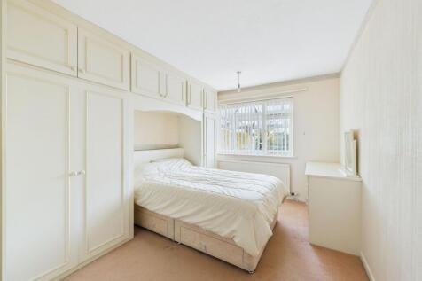 Bedroom (Virtually Furnished)