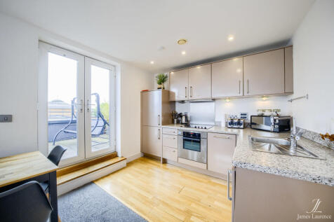 Located on the fourth floor of Cutlass Court and offered with BALCONY, this superb one bedroom apartment is comprised of one double bedroom, one bathroom and open plan lounge, kitchen diner; and a su
