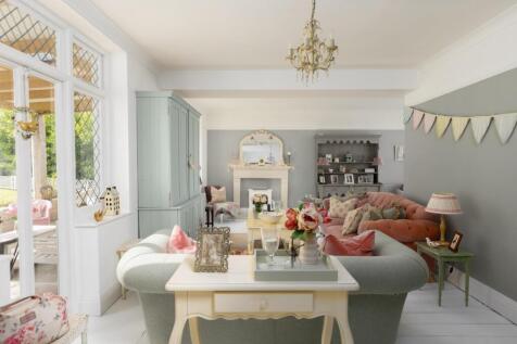 21 Kings Road, BS21-31.jpg