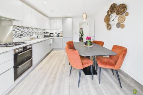 Presented by Clinton at EweMove Bexleyheath and Da
