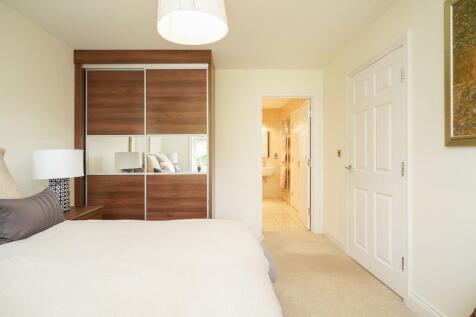 5 bed, 4 bath Detached in Sheffield - Photo 19