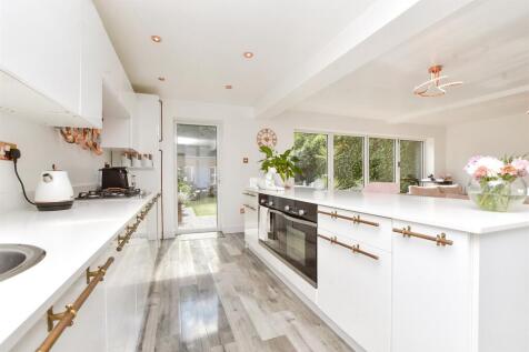 Kitchen / Living Room