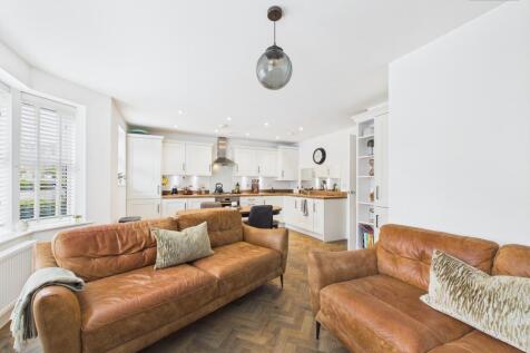 Kitchen/Living/Dining Area