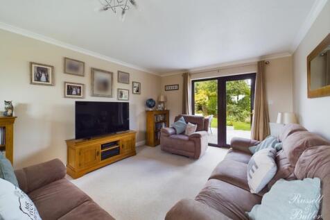 CAM02127G0-PR0023-STILL004