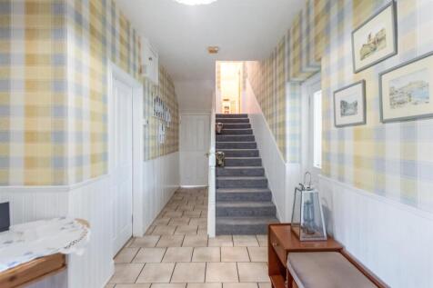 5 bed, 3 bath Detached in Cardiff - Photo 16