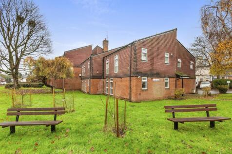 12 Baines House, Abbey Barn Rd, HP11 1RJ-10.jpg