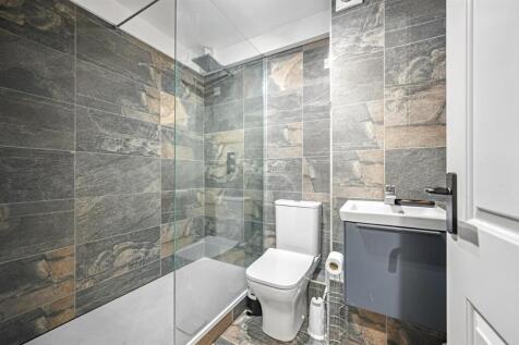 Saxton Mee 7 Holme Court 0001.jpg