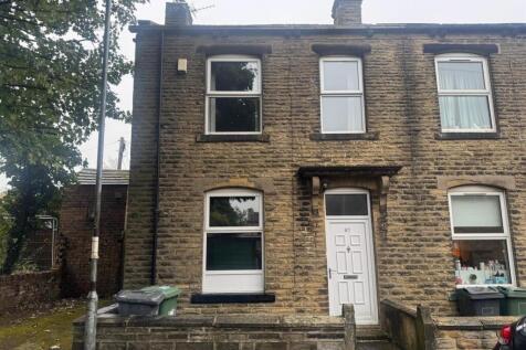 2 Bedroom Terraced in BD11 2AB