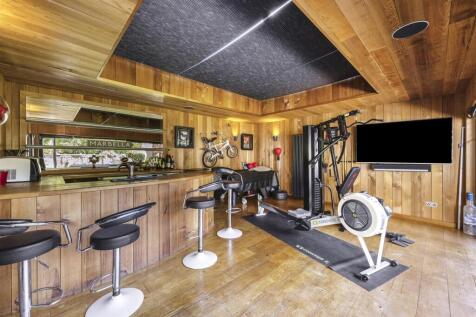 First Avenue 81 R Luff-032.JPG