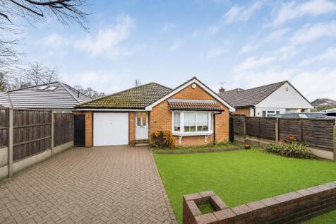 18 Newlyn Close - Front Image 1.jpg