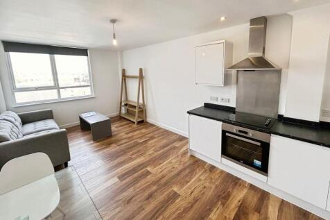 AVAILABLE JUNE with PARKING. Modern one bedroom apartment located in Old Trafford only minutes from the Metrolink with easy access to Manchester city and Salford Quays. The apartment briefly comprises