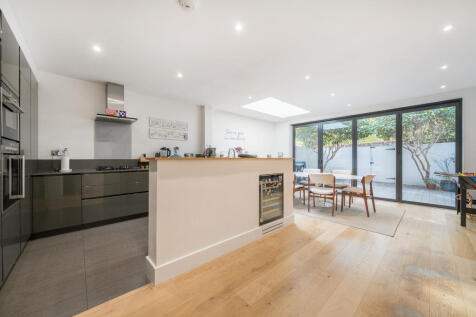 kitchen/dining