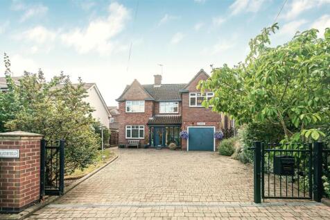 Heathfield - Main Front Gates Open - Use.jpg