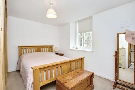 2 bed, 2 bath Ground Flat in Leeds - Photo 6