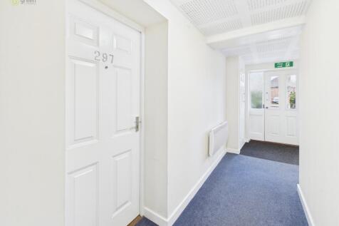 cam05459g0pr0111still015