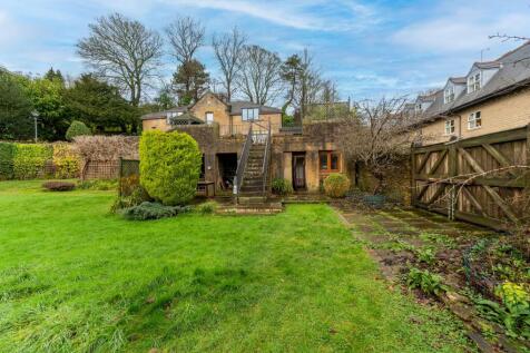 4 bed, 3 bath Detached in Sheffield - Photo 40