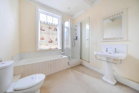 1365666-16-68e900...