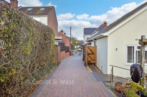 Driveway/Parking