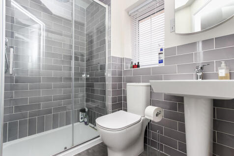 Ensuite Shower Ro...