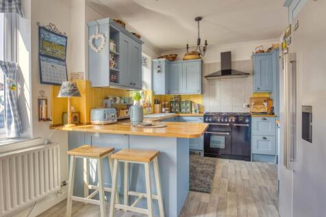 Ewemove Taunton - Graham Way (13)