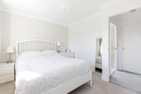 DE BURGH GARDENS (1).jpg