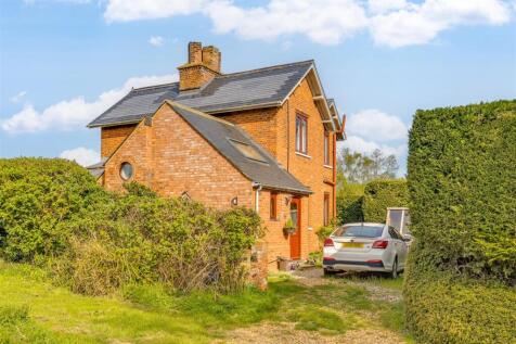 Caldecote Green 1-46.jpg