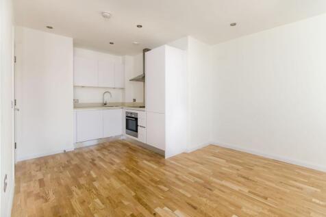 ZERO DEPOSIT AVAILABLE. LONG LET. This one bedroom flat is situated within a striking new development and offers modern living space with neutral décor and contemporary fixtures and fittings throughou