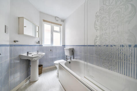 1330915-8-688cd1c...