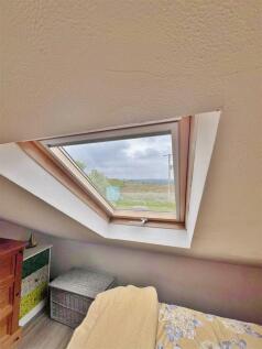 Bedroom view to the rear