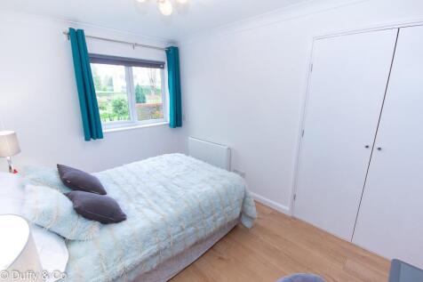 8 Clover Ct  (9 of 13).jpg