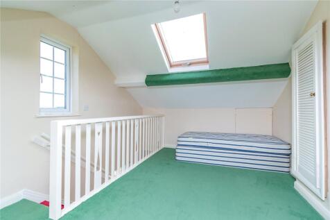 Annexe Attic Room