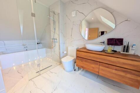 PXL_20250801_133708206 (1).jpg