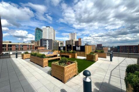 Roof terrace pic 2.jpeg