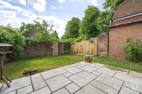 c0ffd3a8-da8e-493...