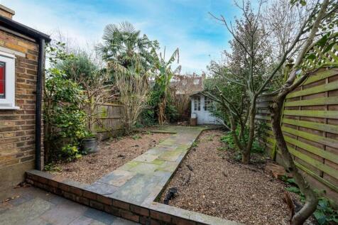 Gff 14 Meon Rd Gdn 2.jpg