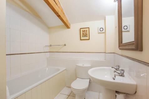 76834_The-Coach-Hous