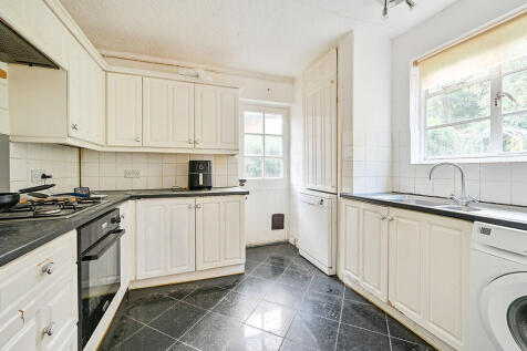 4 Bedroom Detached in SW15 3RG
