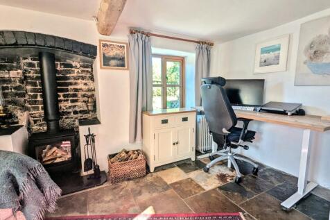 Reception/Downstairs Bedroom