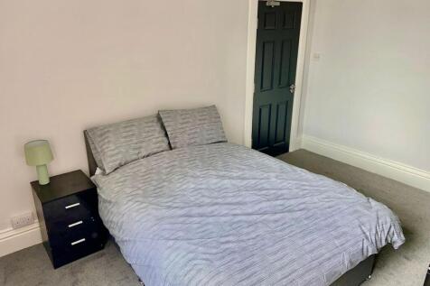 7 Bedroom Terraced in LA14 5AY